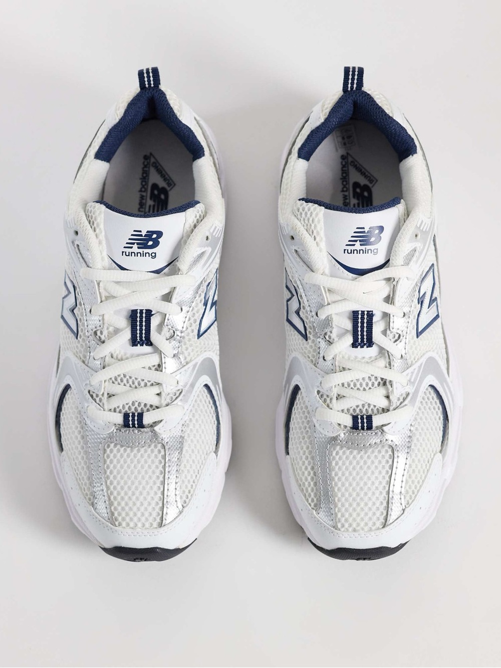 New Balance Women’s White & Navy 530 Trainer Sneakers - Picture 2 of 2